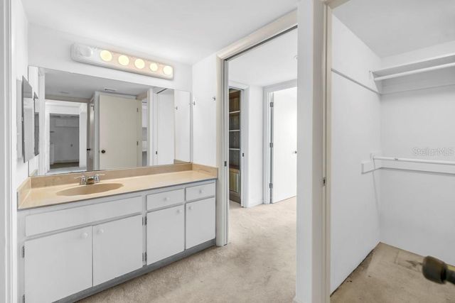 1 KEY CAPRI 209E, Treasure Island, FL 33706