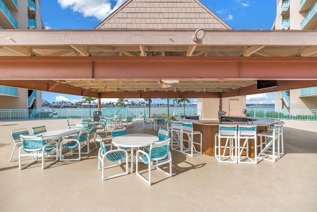 1 KEY CAPRI 209E, Treasure Island, FL 33706