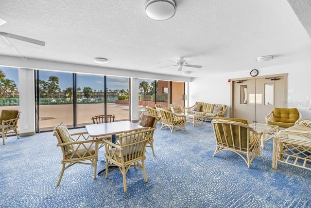 1 KEY CAPRI 209E, Treasure Island, FL 33706