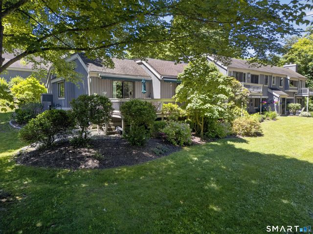 289 Heritage Village E, Southbury, CT 06488