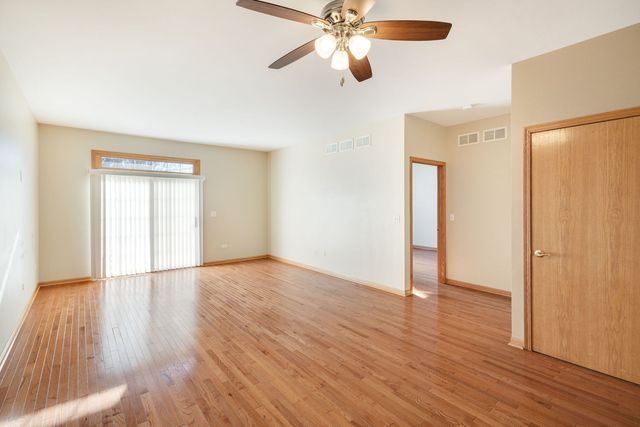 19242 104th Avenue, Mokena, IL 60448