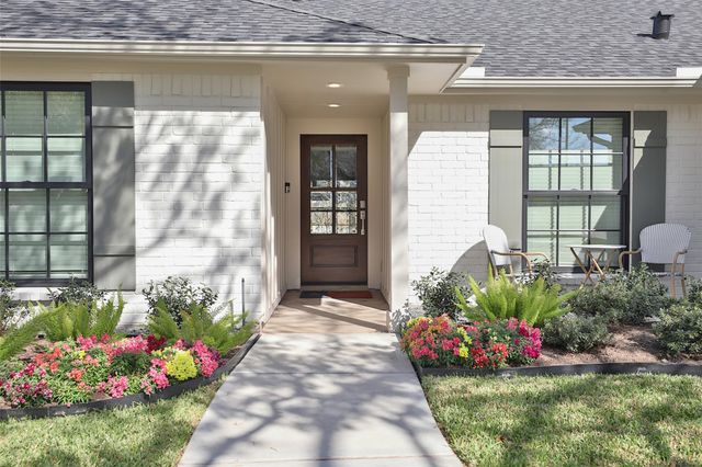 602 Muirwood Lane, Sugar Land, TX 77498
