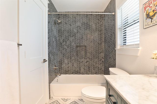 602 Muirwood Lane, Sugar Land, TX 77498