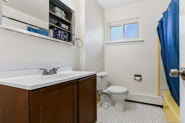 94 Conklin Street, Farmingdale, NY 11735