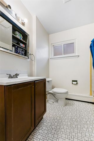 94 Conklin Street, Farmingdale, NY 11735