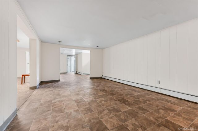 94 Conklin Street, Farmingdale, NY 11735