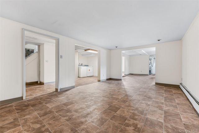 94 Conklin Street, Farmingdale, NY 11735