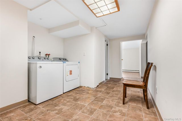 94 Conklin Street, Farmingdale, NY 11735