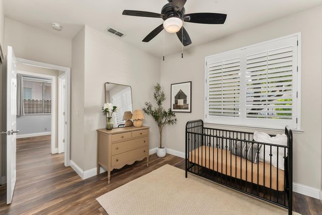 1149 Knopfler Cir, Folsom, CA 95630