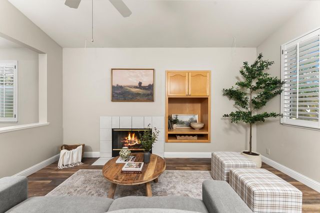 1149 Knopfler Cir, Folsom, CA 95630