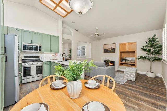 1149 Knopfler Cir, Folsom, CA 95630