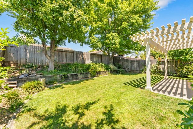 1149 Knopfler Cir, Folsom, CA 95630