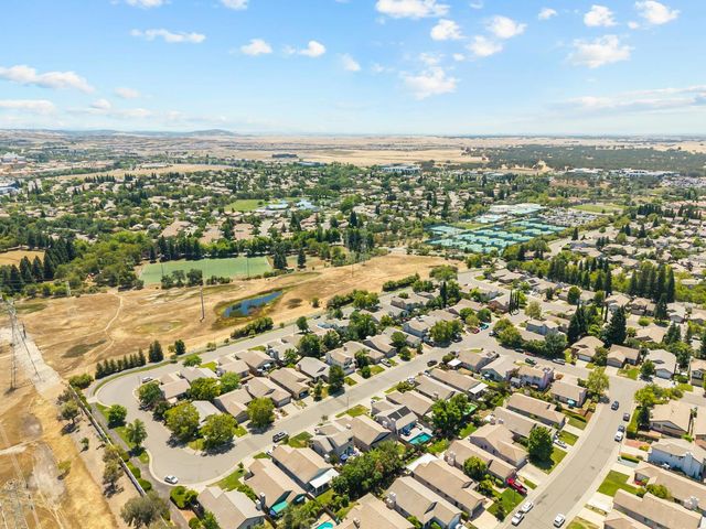 1149 Knopfler Cir, Folsom, CA 95630