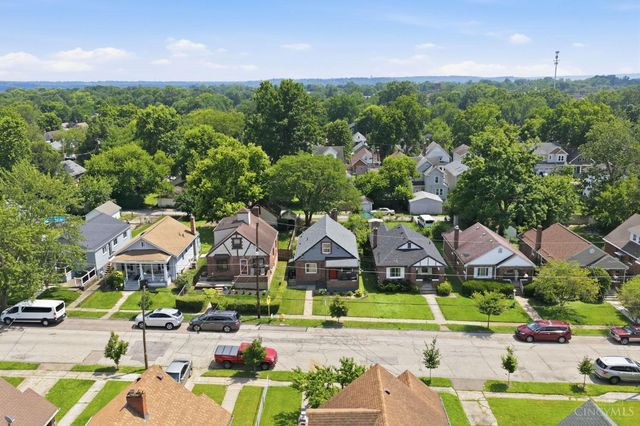 6925 Windward Street, Columbia Twp, OH 45227