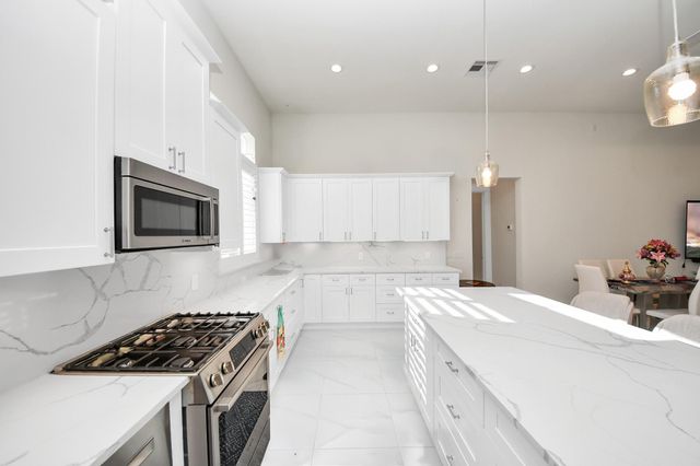 10319 Anchorage Passage, Richmond, TX 77407