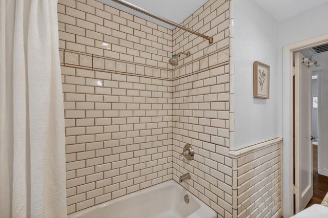 3620 E Country Club Ln, Sacramento, CA 95821