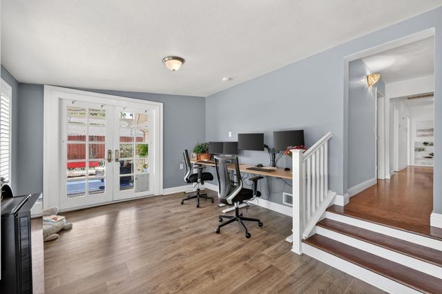 3620 E Country Club Ln, Sacramento, CA 95821