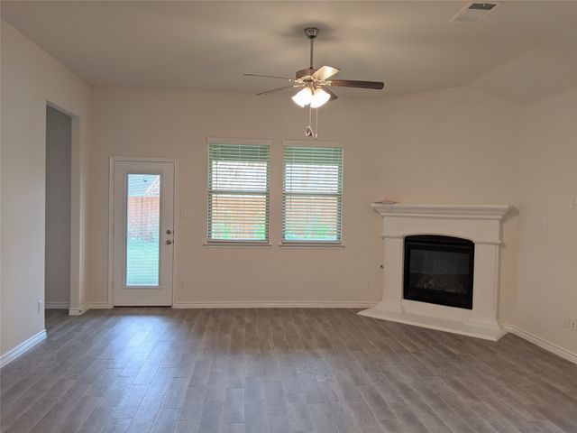 3024 Meredith Lane, Forney, TX 75126