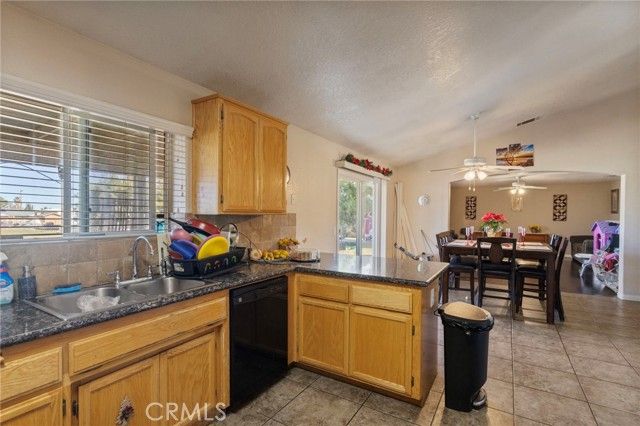 15120 Live Oak St, Hesperia, CA 92345