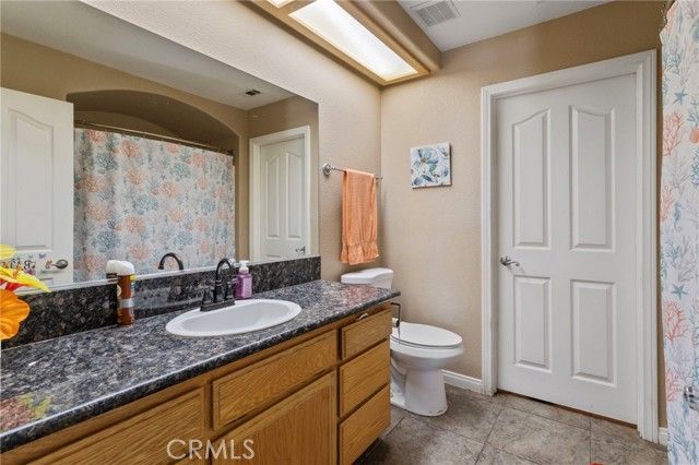 15120 Live Oak St, Hesperia, CA 92345