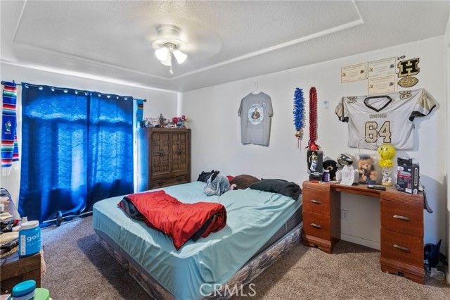 15120 Live Oak St, Hesperia, CA 92345