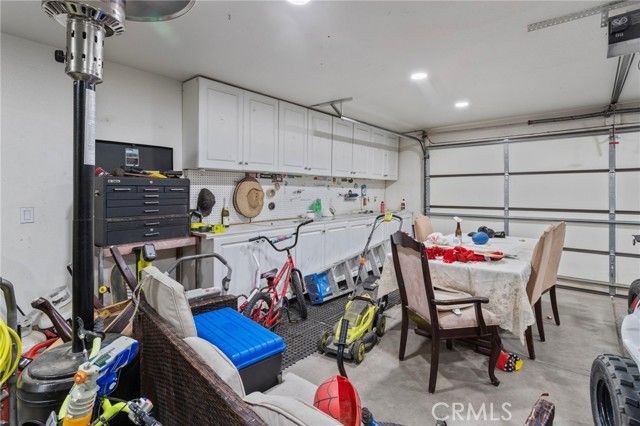 15120 Live Oak St, Hesperia, CA 92345