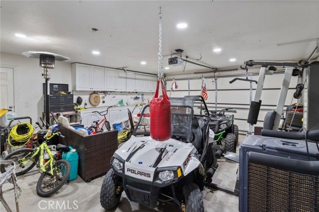 15120 Live Oak St, Hesperia, CA 92345