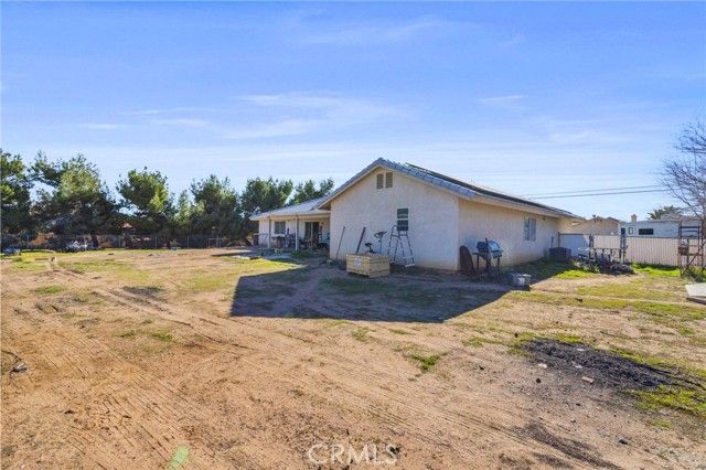15120 Live Oak St, Hesperia, CA 92345