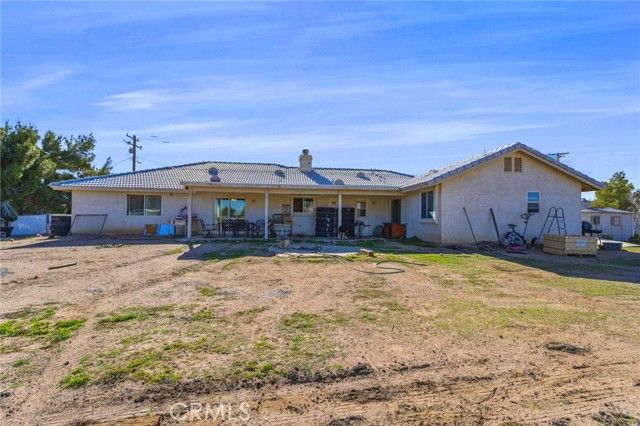 15120 Live Oak St, Hesperia, CA 92345