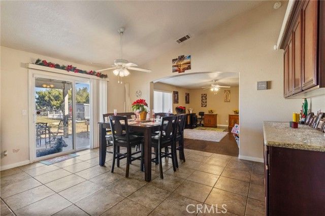 15120 Live Oak St, Hesperia, CA 92345