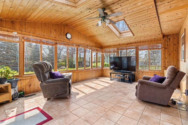 122 Cinderford Court, Oswego, IL 60543