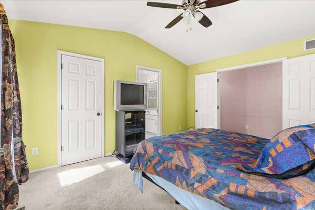 122 Cinderford Court, Oswego, IL 60543