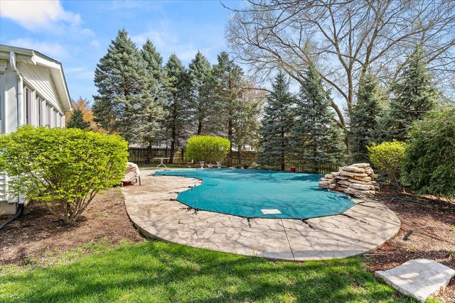 122 Cinderford Court, Oswego, IL 60543