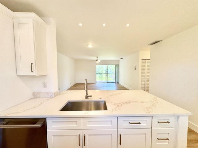 140 NW 70th Street 2030, Boca Raton, FL 33487