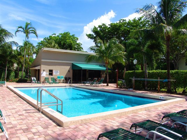 140 NW 70th Street 2030, Boca Raton, FL 33487