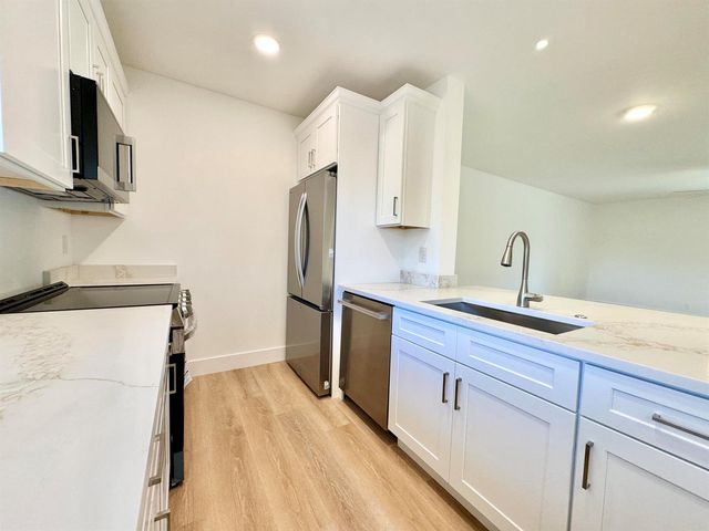 140 NW 70th Street 2030, Boca Raton, FL 33487