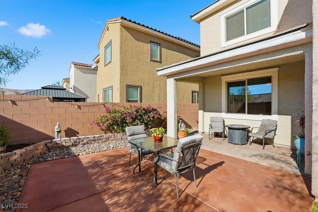 9305 Briar Bridge Avenue, Las Vegas, NV 89148