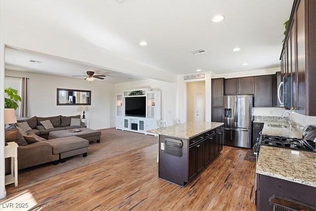 9305 Briar Bridge Avenue, Las Vegas, NV 89148