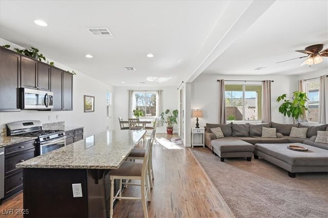 9305 Briar Bridge Avenue, Las Vegas, NV 89148