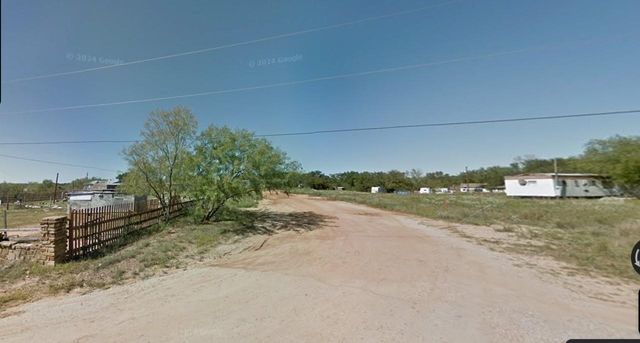 9999 Trails End, Millsap, TX 76066