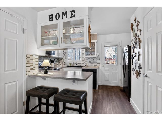 8190 S Fillmore Cir, Centennial, CO 80122