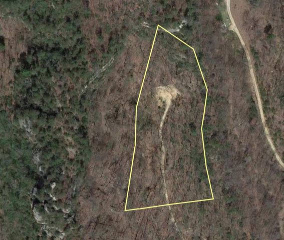 1030 Nada Tunnel Road, Stanton, KY 40380