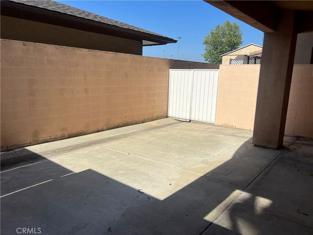 8441 Oleander Avenue, Fontana, CA 92335
