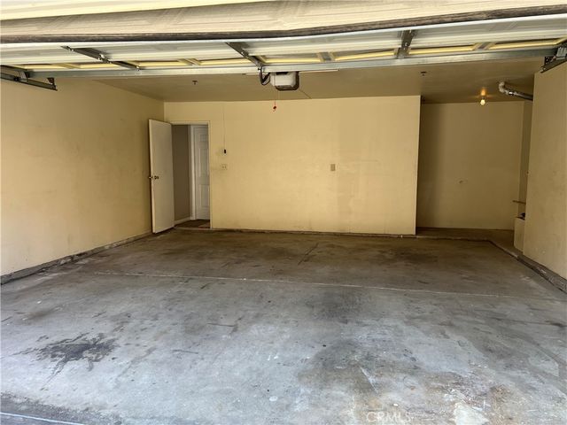 8441 Oleander Avenue, Fontana, CA 92335