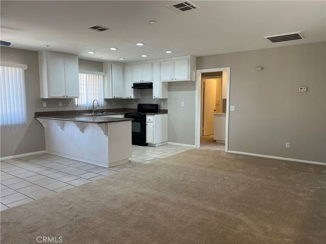 8441 Oleander Avenue, Fontana, CA 92335