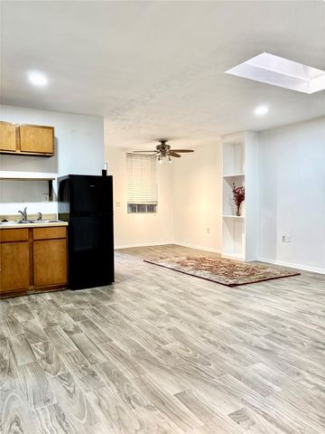 1407 Nevada Street, Houston, TX 77006