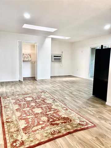 1407 Nevada Street, Houston, TX 77006