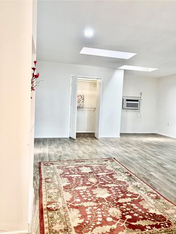 1407 Nevada Street, Houston, TX 77006