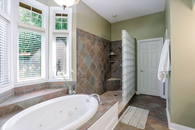 10926 Wintercove Way, Fishers, IN 46038