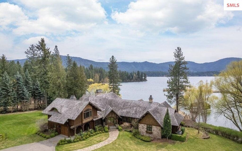 7566 E Gem Shores Rd, Hayden, ID 83835